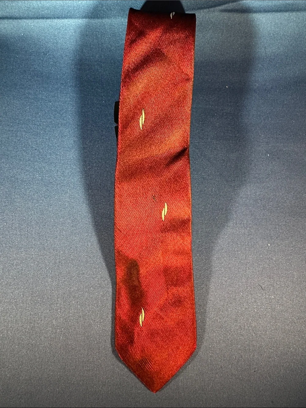 Isetan Co. Men's Burgundy Silk Tie with Subtle Gold Stitch Accent
